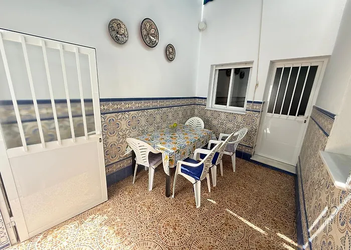 Pacoplaza * コニル・デ・ラ・フロンテラ